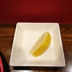 濃厚鶏白湯拉麺 乙 - トッピング（レモン）：100円
