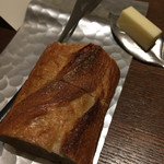 ル スプートニク - メゾンカイザーのバゲット。