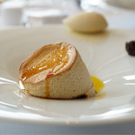 レストラン タテル ヨシノ 銀座 - キャラメルのスフレ バナナのアイスクリーム 