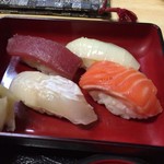 サロン食堂 - すしアップ