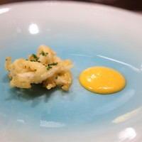 リナシメント - 白魚のフリット　卵黄のソース
