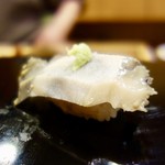 すし蓑 - ［2017/03］寿司④ あわびの握り 塩 わさび