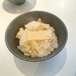 麺屋 169 - 新筍の炊き込み御飯  @150円(2017.03)