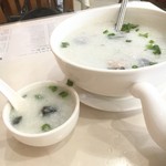 Tai Pan Dim Sum - メガ洗面器粥