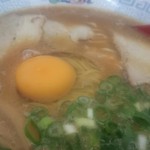 中華そば専門店 正善 - 生玉子入り中華そば。