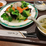 東京中華街 - ブロッコリーと豚肉の炒め ¥500