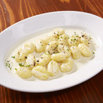 potato gnocchi cream sauce