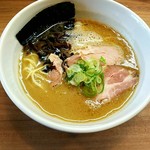 麺工房 海練 - 豚骨ラーメン¥650