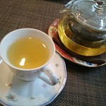 ラ・フーガ - 海老ドリアセット(1650円) キンモクセイの花入りウーロン茶