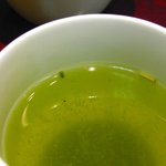 茶遊処 銀座 佐人 - 茶柱！