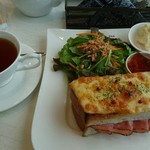 Y's tea room - 