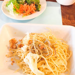 EATBEAT - グリーンサラダと、じゃことカリフラワーのペペロンチーノ♪♪