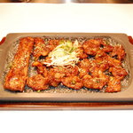 韓の食楽 - 豚骨つけカルビ　980円　お店の醤油たれにつけて、焼く物!!