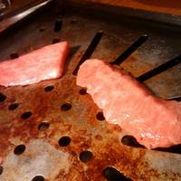 薩摩 牛の蔵 広尾本店 - サシが細かく入った上ロース