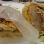 サリュート - カツ丼ピロシキ