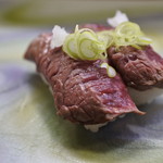 笹山 - 牛肉の炙り