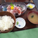 沖あがり食堂 - お刺身定食1800円