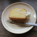 Momoharu - 手作り 和三盆とラム酒のパウンドケーキ1