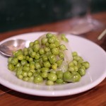 メッシタ - 伊産グリーンピースと新玉葱