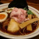 寿製麺 よしかわ - 煮干そば(黒)