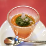 オステリア ブッコ - トマトのジュレ、ジェノベーゼ、エシャロット
