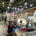 Dean & DeLuca - 入ってすぐ、洗練された店内に圧倒されます