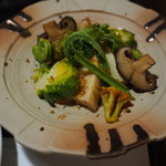 CARO FORESTA ELFO - 春野菜の盛り合わせ。