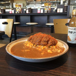 CoCo壱番屋 - 料理写真:2017年3月再訪：手仕込とんかつカレー400㌘+チーズ+スクランブルエッグwith芳醇ソース☆