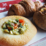 マンマ・ビスコッティーズ・ベーカリー - チキン＆マヨネーズフォカッチャ(ジェノヴェーゼ風)