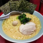 壱七家  - ラーメン 大盛 硬め濃いめ。￥680(大盛ランチサービス)