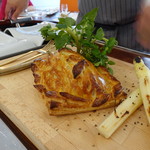 ビストロ ダイア - 大きなパイの中身は・・・