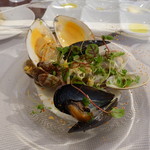 ビストロ ダイア - 白貝、ムール貝、アサリ、ハマグリのチャウダー・・・