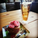 カップス コーヒー&カップケーキ - 