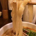 西安刀削麺酒楼 - 刀削麺のリフト