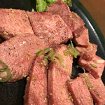 神戸亭本店 炭火焼肉大門 - 