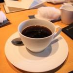 インターコンチネンタルホテル大阪　クラブラウンジ - 下の階では、シャンパン2,300円（サ12%別）が飲み放題。使い方次第では、お得かも♡