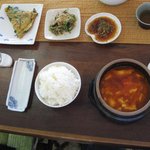 本場韓国料理　おんや - スンドゥブチゲ定食