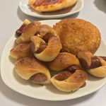 粉とクリーム - 手頃なお値段なれど、充実のカレーパソ