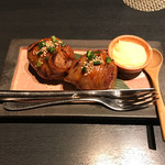 喰心 meat Dining - 肉巻きおにぎり