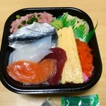 まるまる 丼丸 - まんぷく丼540円