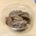 まるまる 丼丸 - マグロのあら煮100円