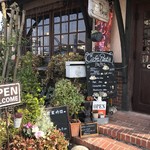カフェ＆パスタ　パパス - お店入り口