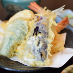 由す美 - 天せいろの天婦羅。