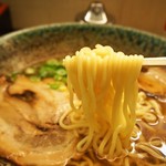 南海そば - 和風チャーシュー麺（麺）
