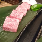 Yakiniku Fudoushin - 厚切り極カルビ。肉汁の洪水。超うまい！