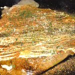 Okonomiyaki Teppanyaki Yamatatsu - イカ焼き