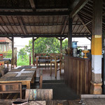 Pulu Mujung Warung - 店内