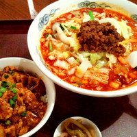 過門香歩高里 六本木店 - 「350g健康野菜たっぷり担々麺」とミニ麻婆丼のセット