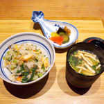 嗜季 - 土鍋炊きの混ぜご飯、お新香、味噌汁。ここに、最高のものが揃ってます