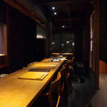 嗜季 - リバービューの2階席もいいが、一人でも楽しめるカウンターこそ、やはり特等席！